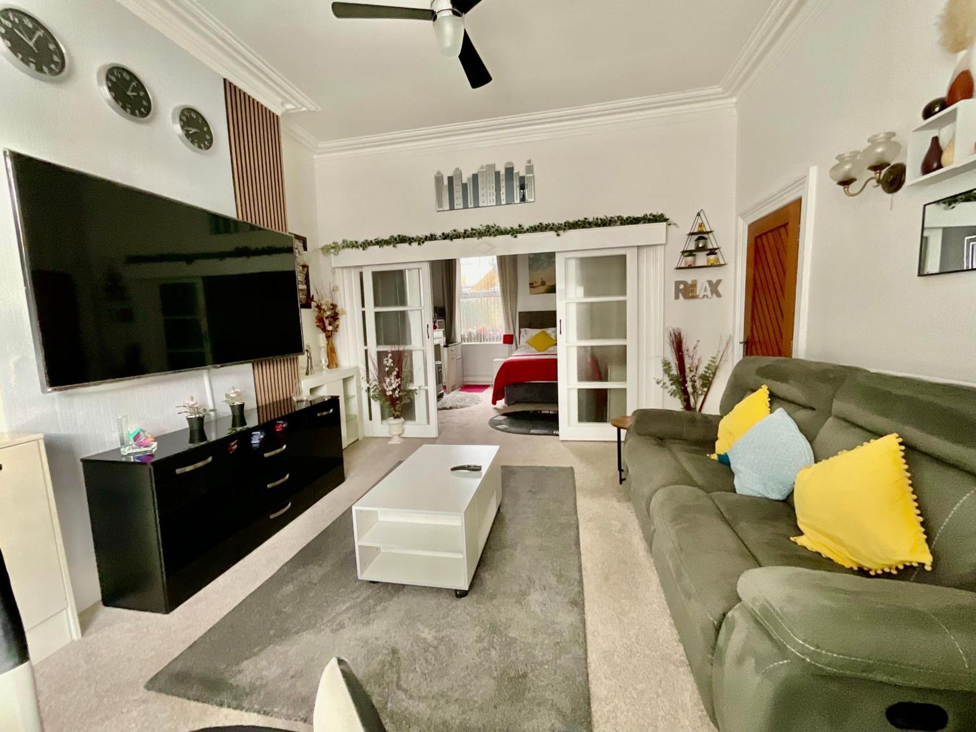 Victoria House - Self Catering Quiet Guesthouse - Adult Singles And Couples Only بلاكبول المظهر الخارجي الصورة